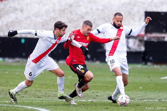 九游体育-包含转折点!阿贾克斯外线爆发,国王杯清晨攻防权衡,引发热议,赛程密集仍需轮换的词条